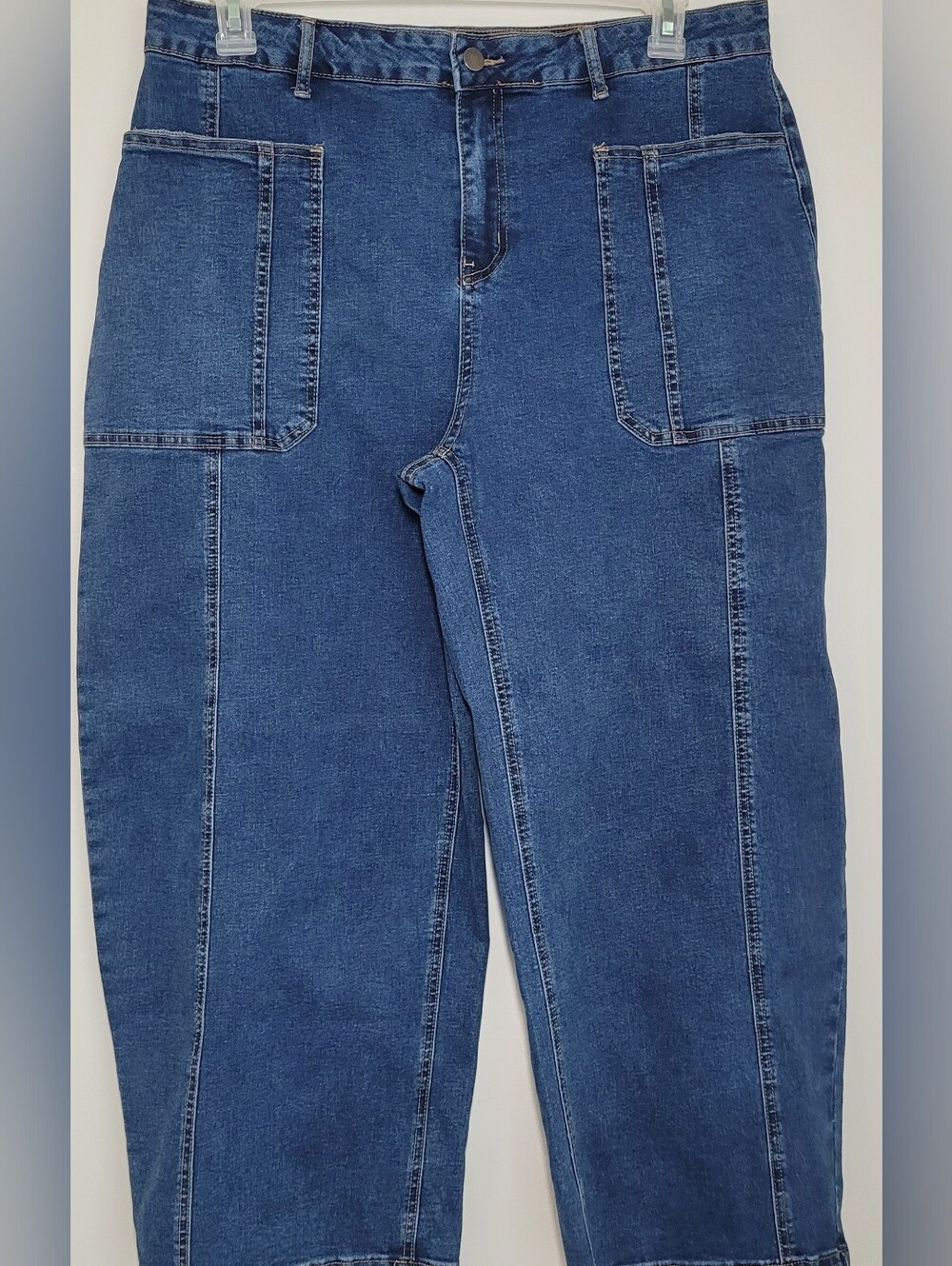 Evaless barrel Jeans in Dark Blue Size 18 Like New
